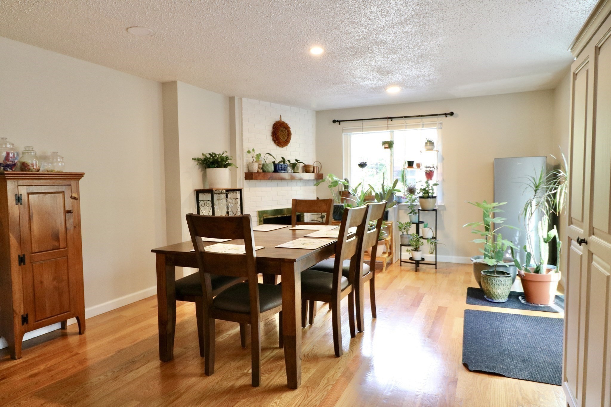 25b Country Club Ln # B Property Photo 5