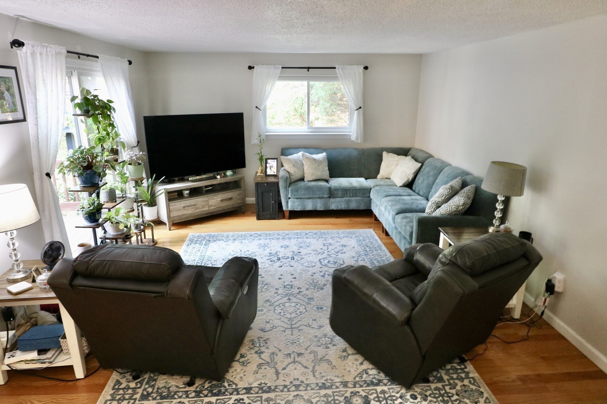 25b Country Club Ln # B Property Photo 6