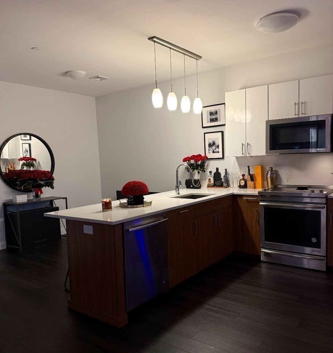 999 Hancock St # 508 Property Photo 6