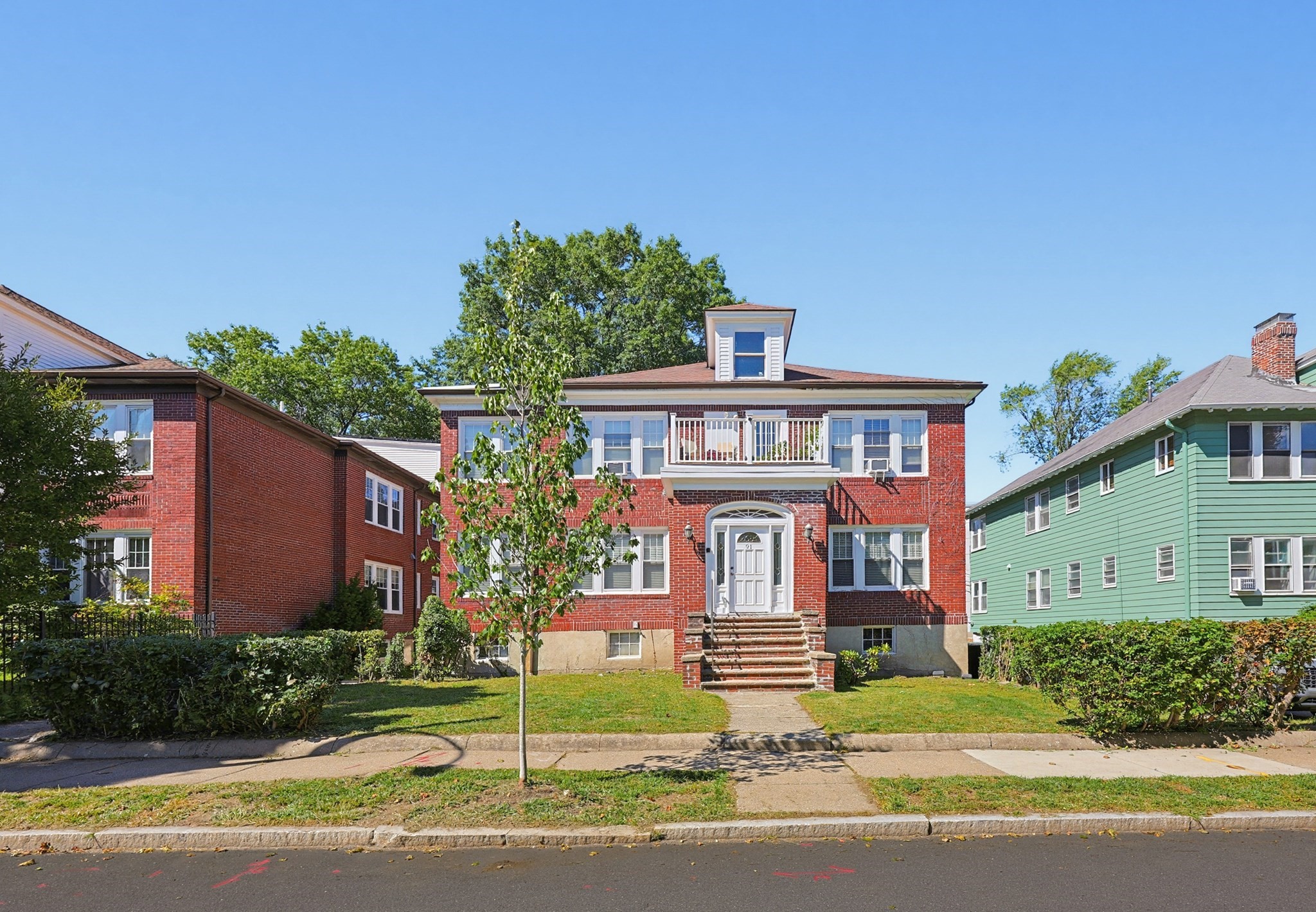91 Verndale St Property Photo 1