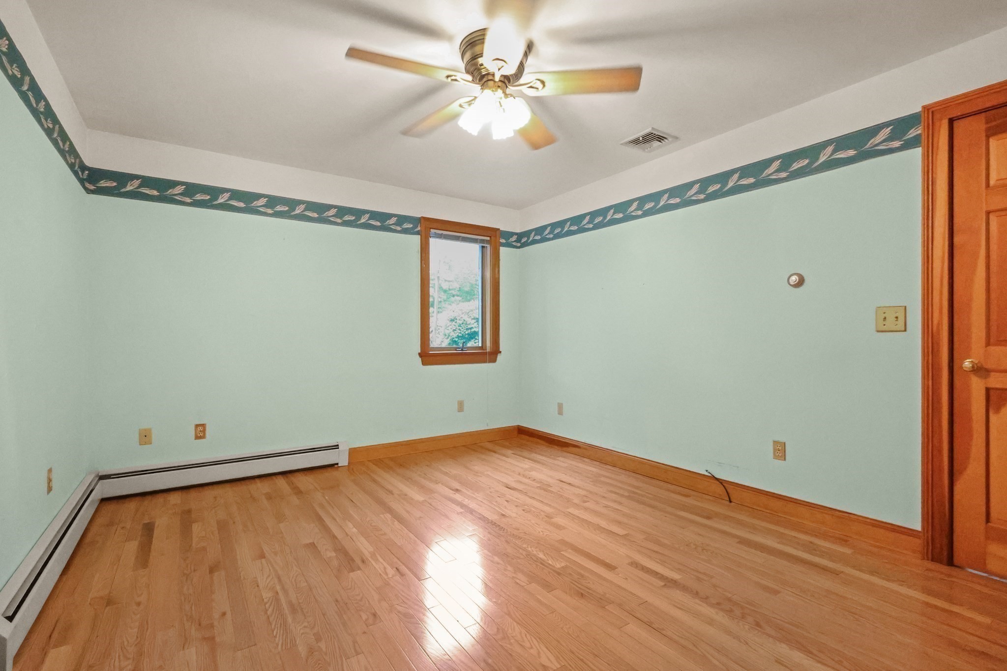 3 Amidon Ave Property Photo 8