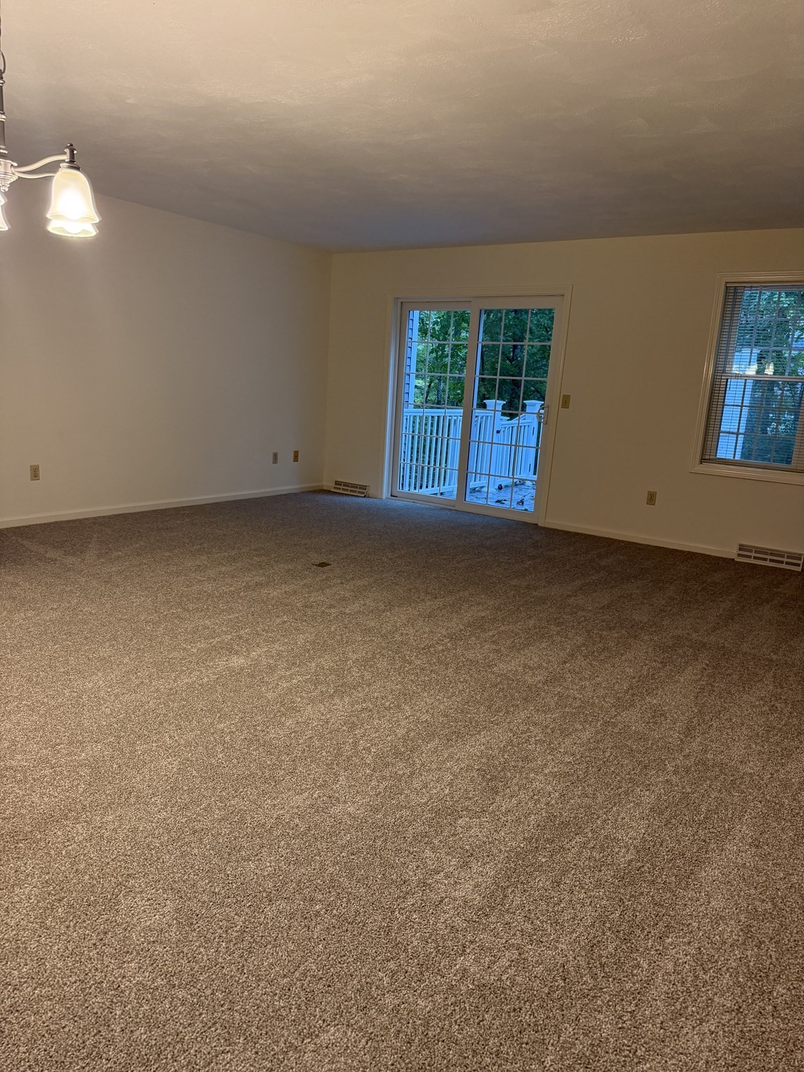 15 Stallbrook Rd # 15 Property Photo 3