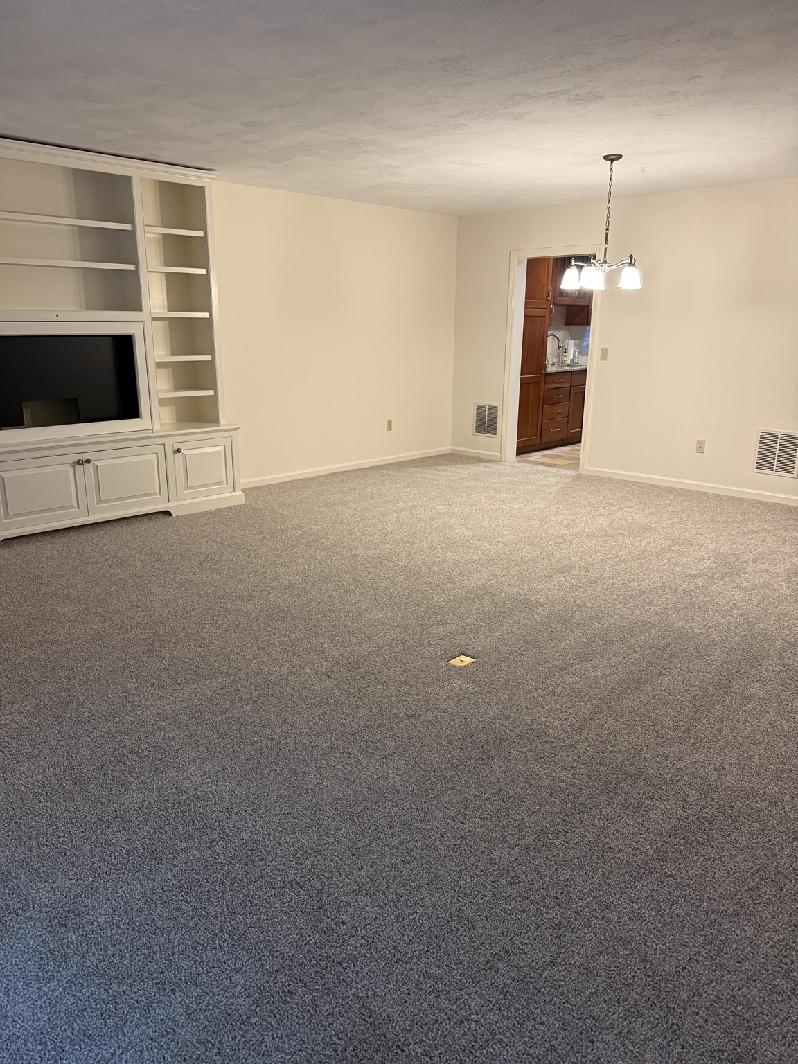 15 Stallbrook Rd # 15 Property Photo 4