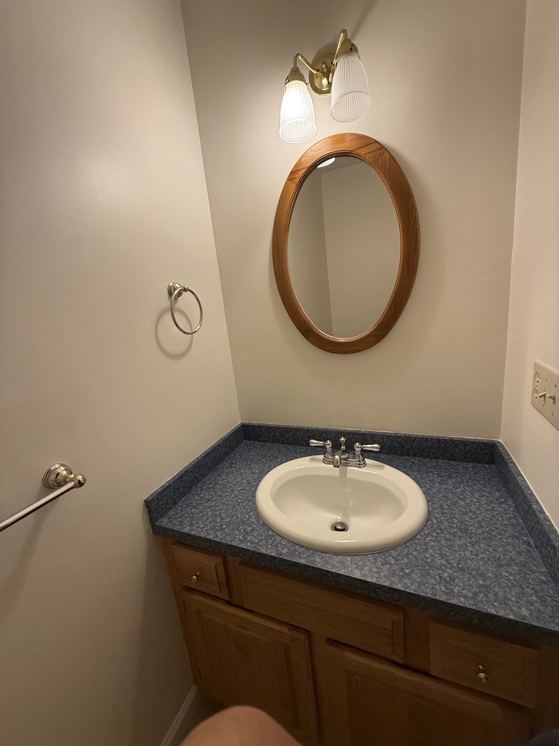 15 Stallbrook Rd # 15 Property Photo 10