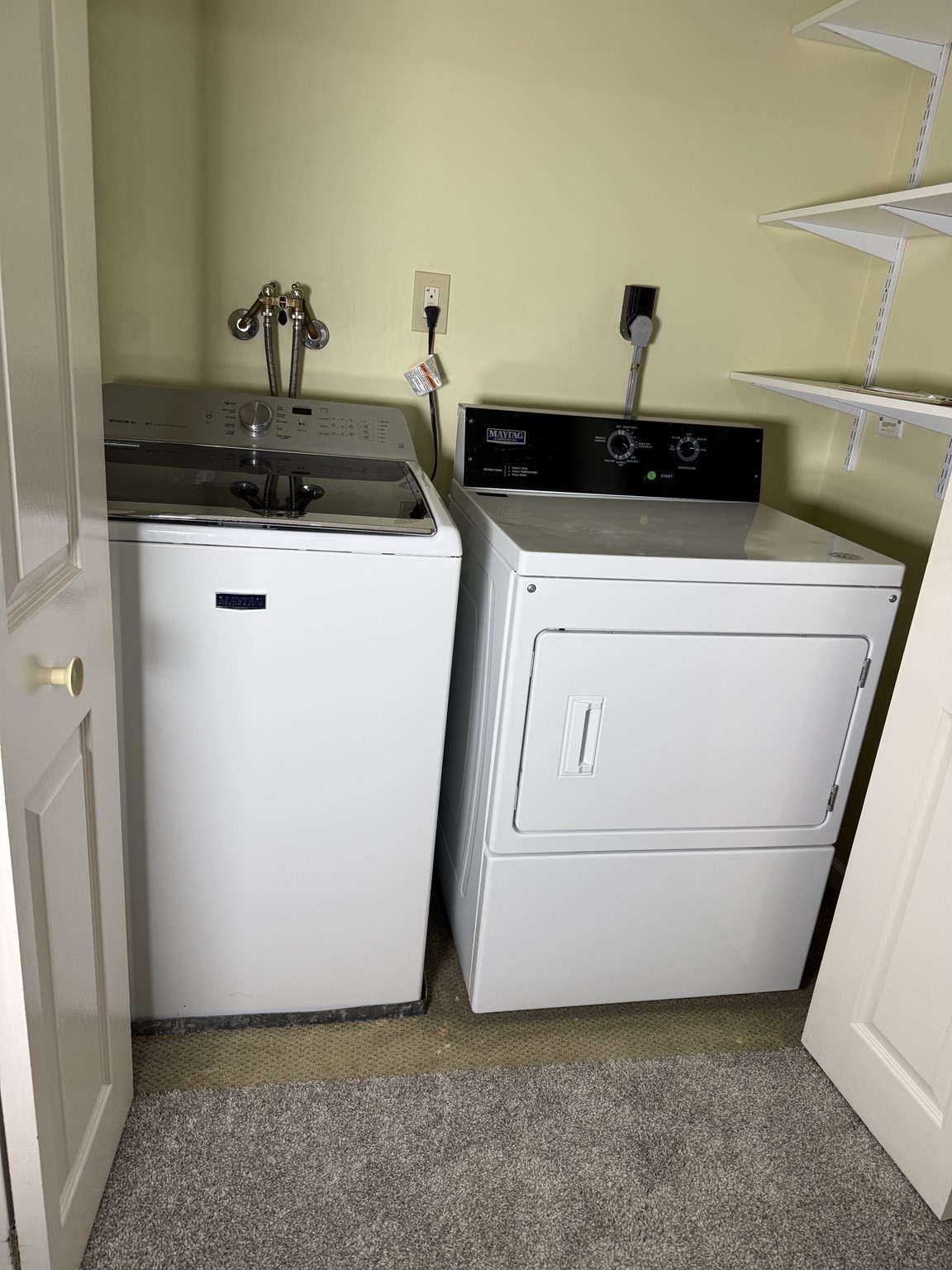 15 Stallbrook Rd # 15 Property Photo 18