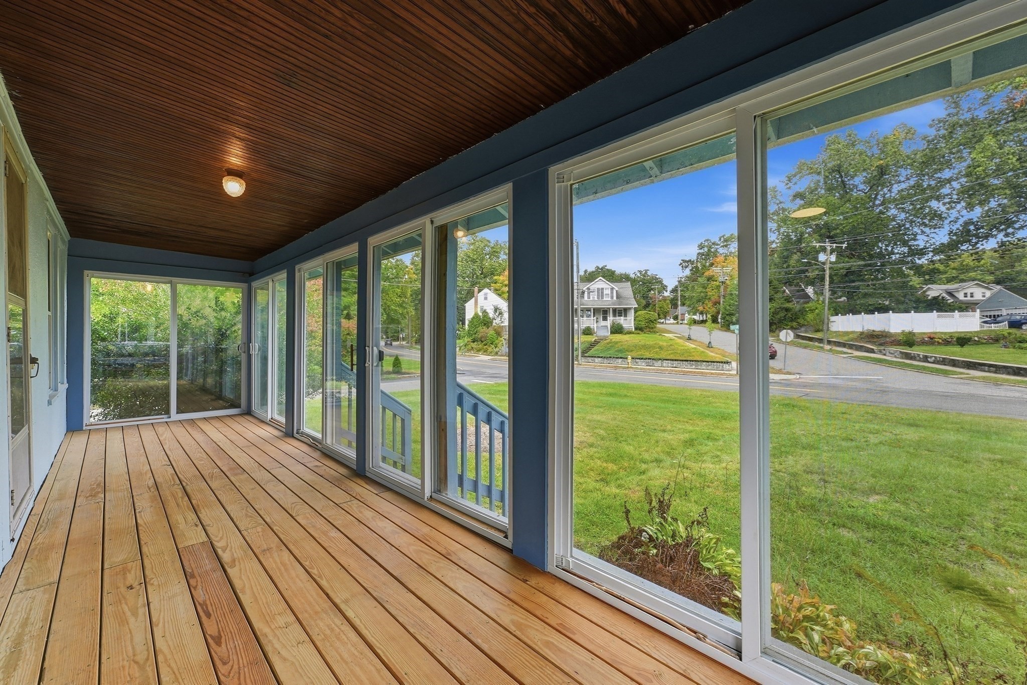 102 Tiffany St Property Photo 5