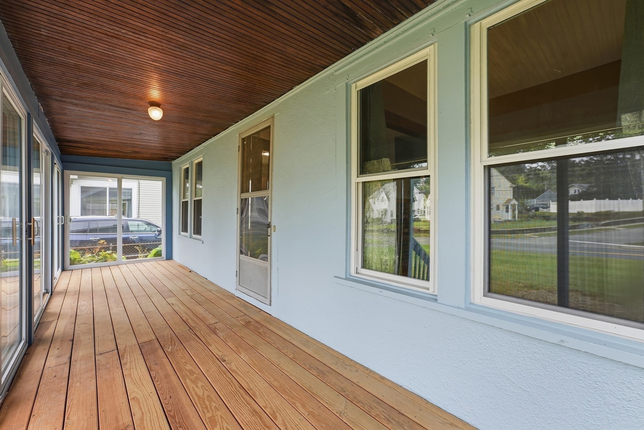 102 Tiffany St Property Photo 6