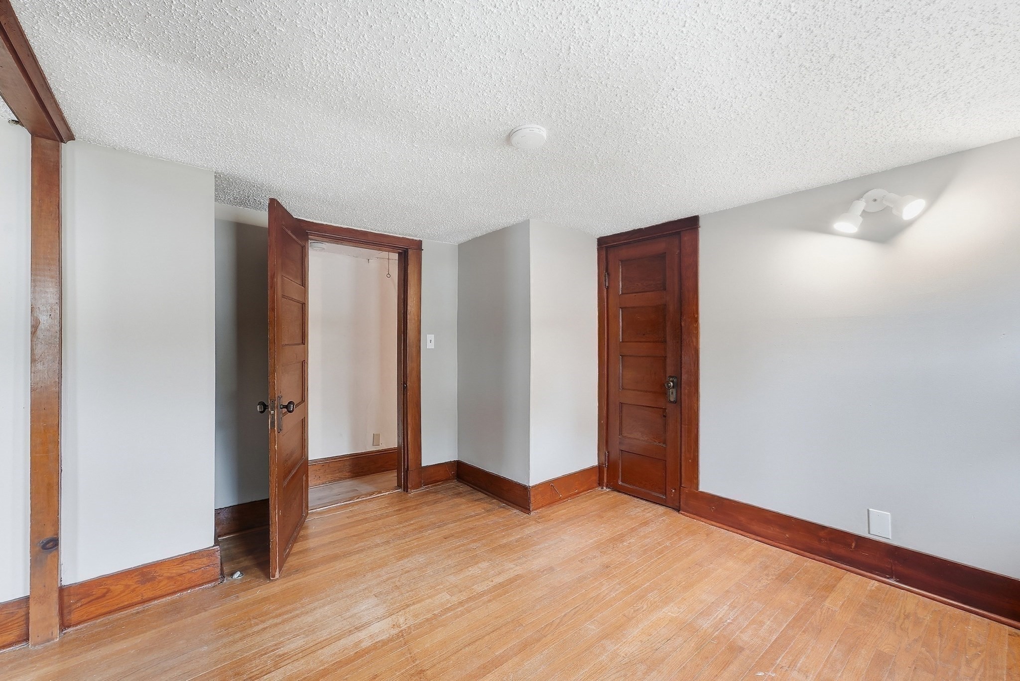 102 Tiffany St Property Photo 20