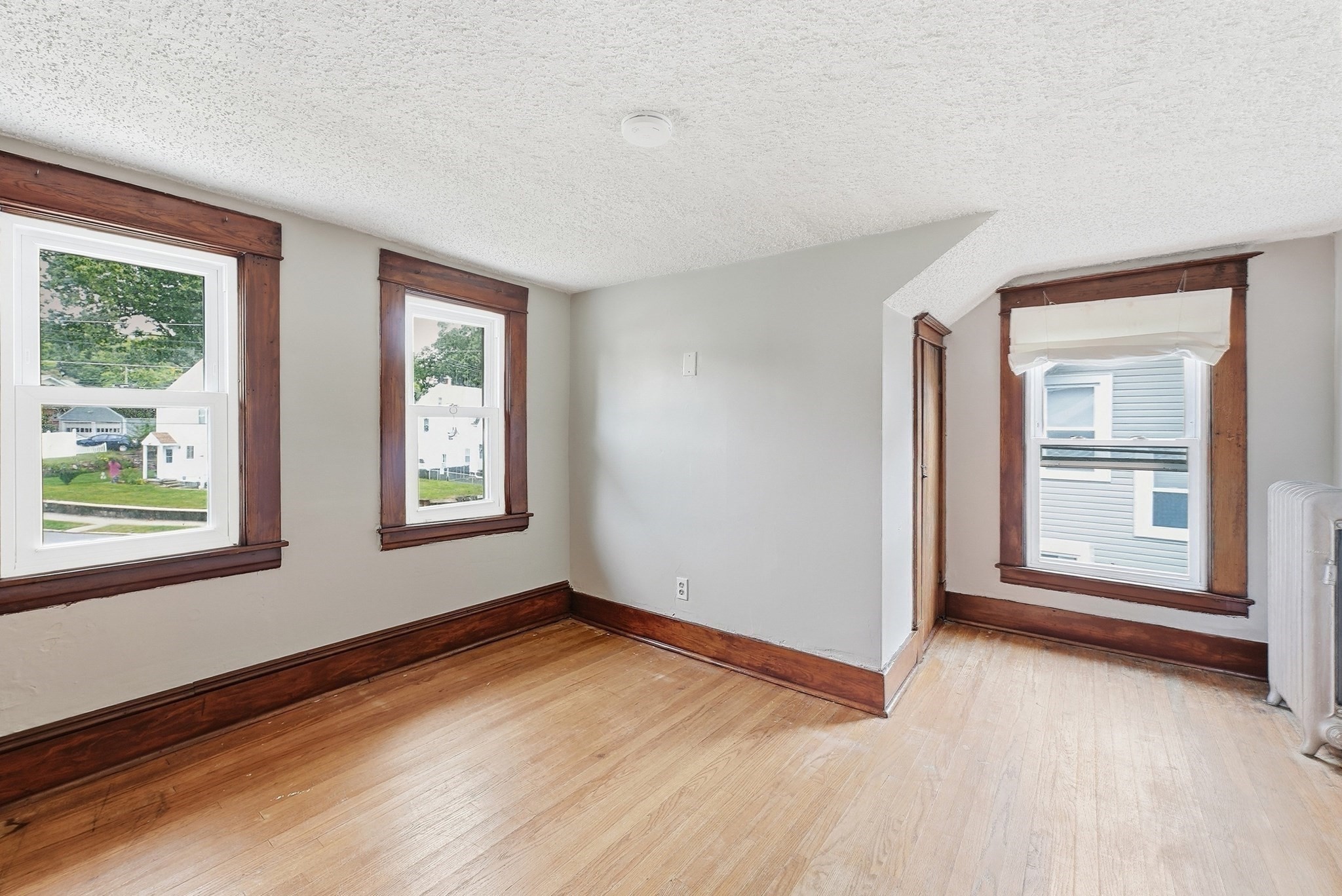 102 Tiffany St Property Photo 21