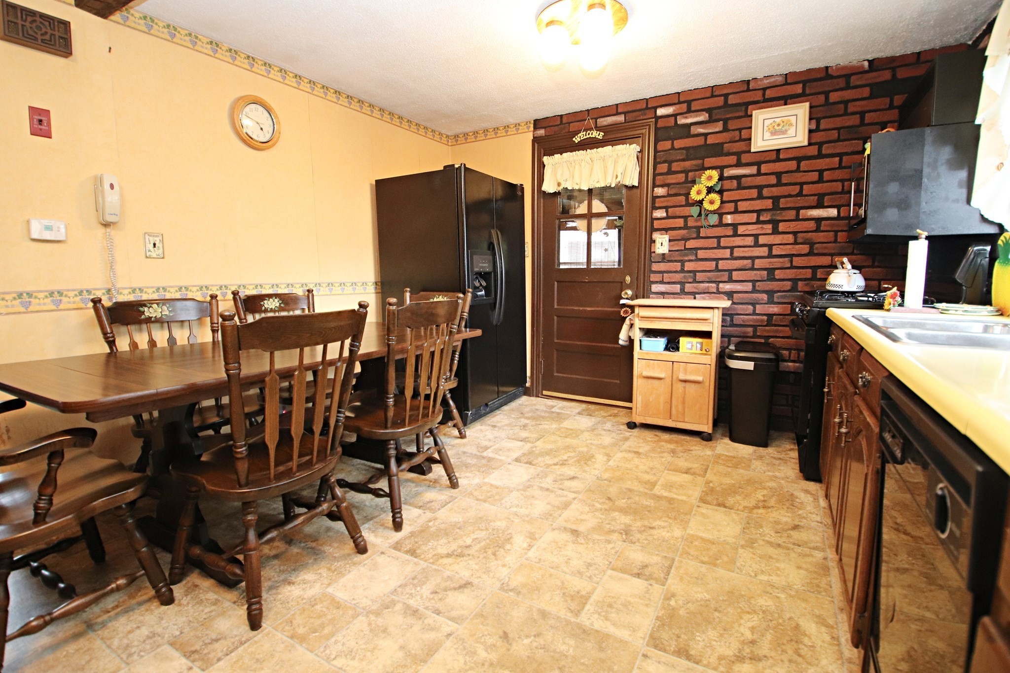 15 Lewis Lane Property Photo 5