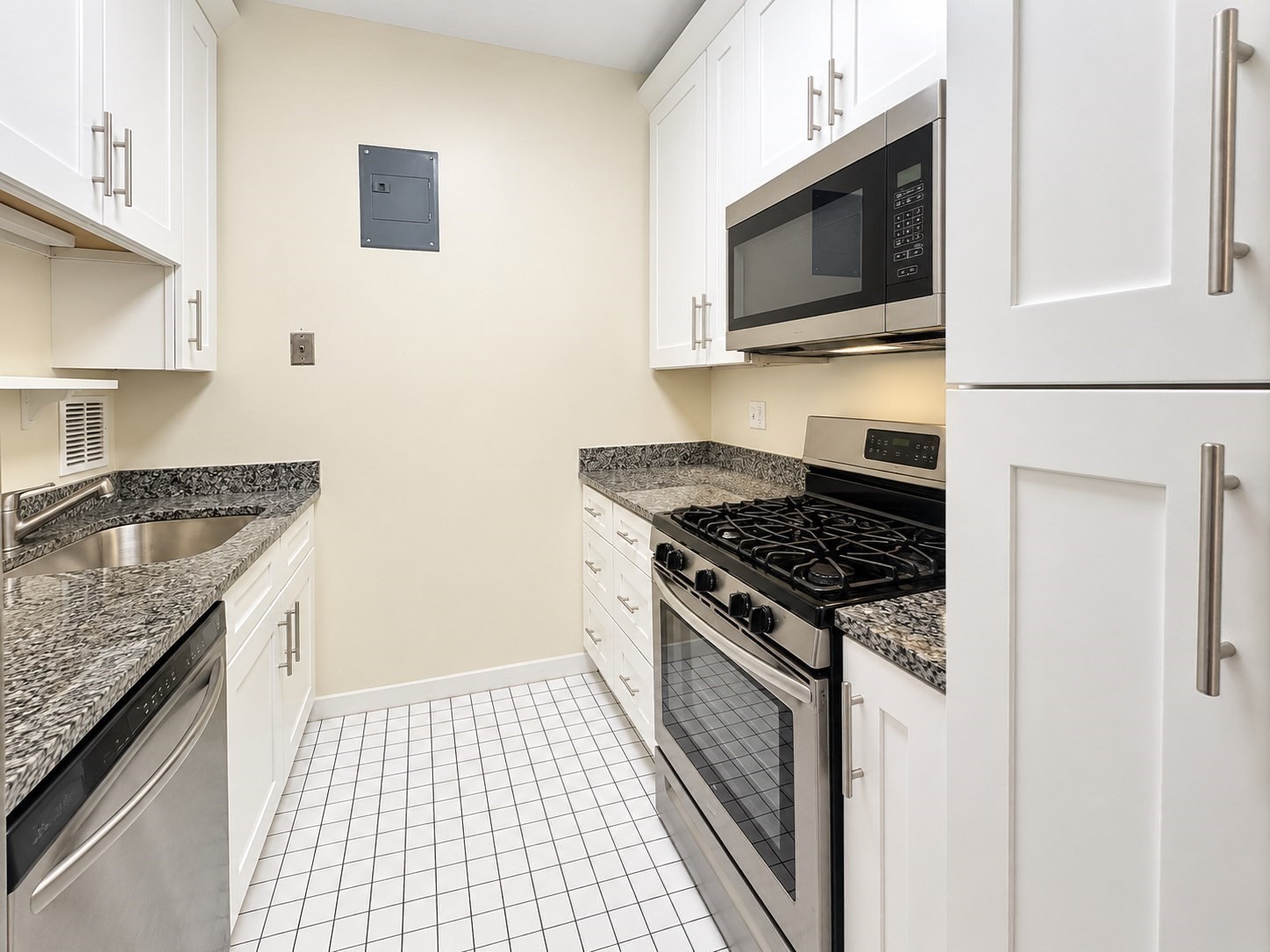 65 E India Row # 29h Property Photo 9