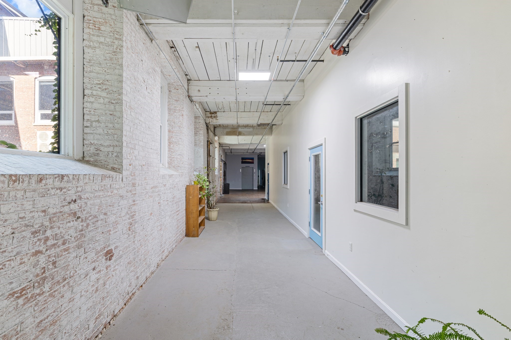28 Anawan St. Property Photo 14