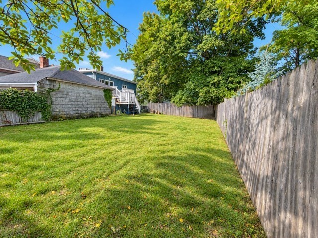 25 Home St Property Photo 4