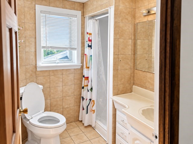 25 Home St Property Photo 14