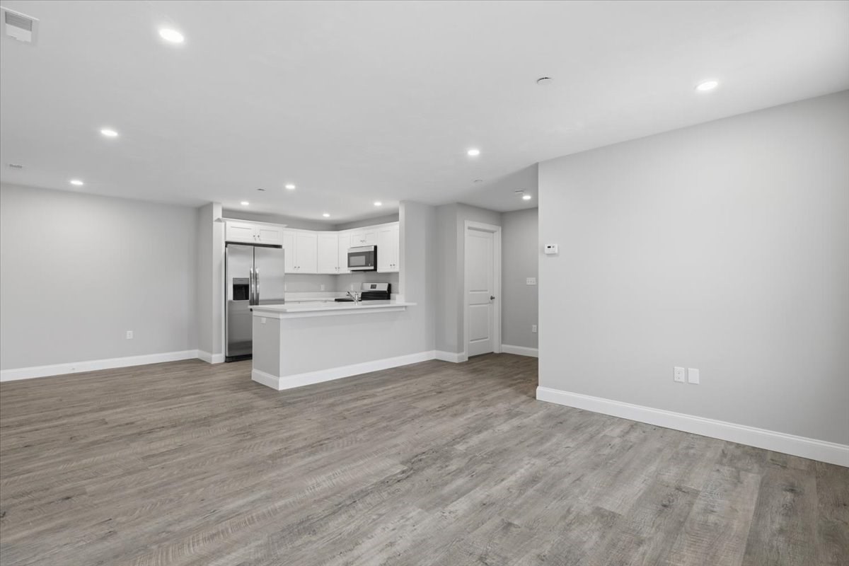 206 Central Street # D Property Photo 8