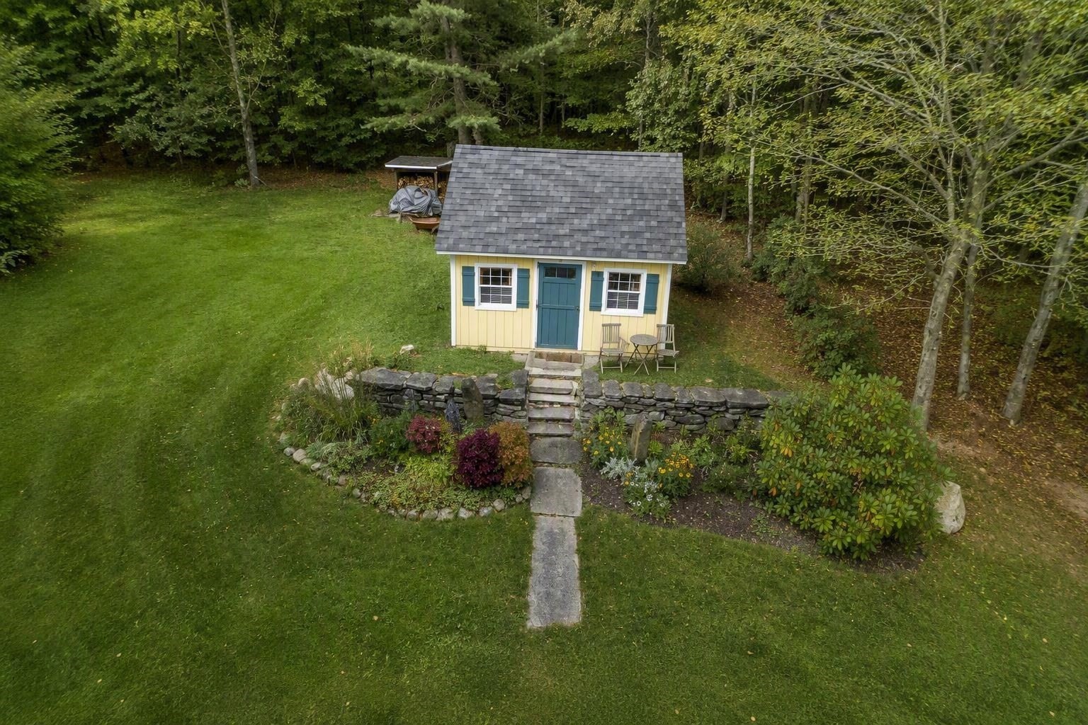 2 Taft Rd Property Photo 1