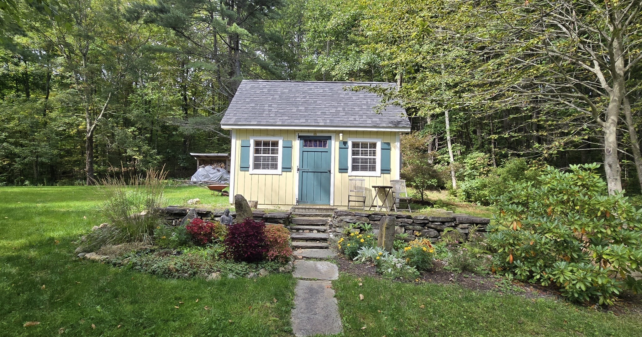 2 Taft Rd Property Photo 2