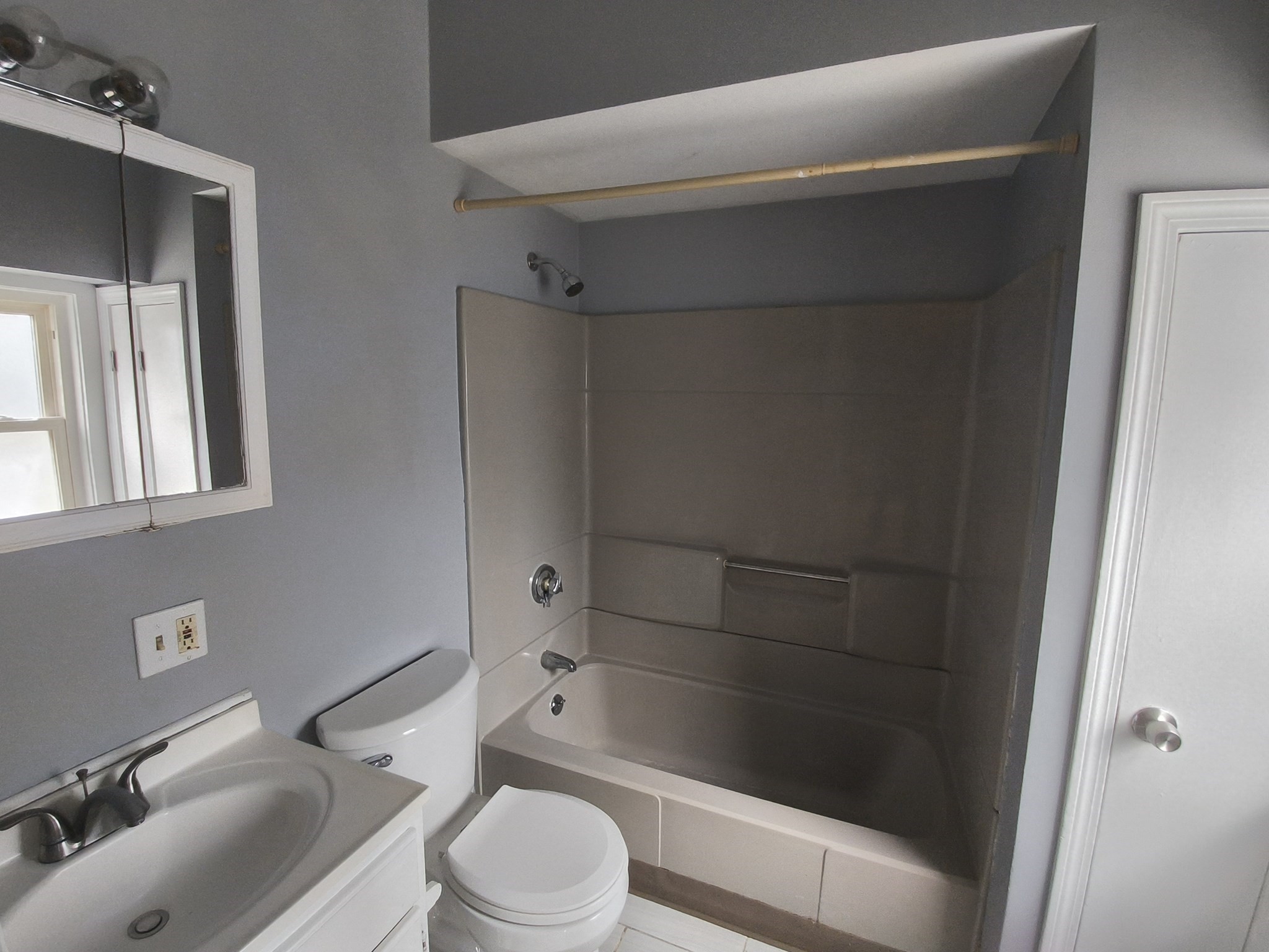 112 Seabury St. # 3 Property Photo 15