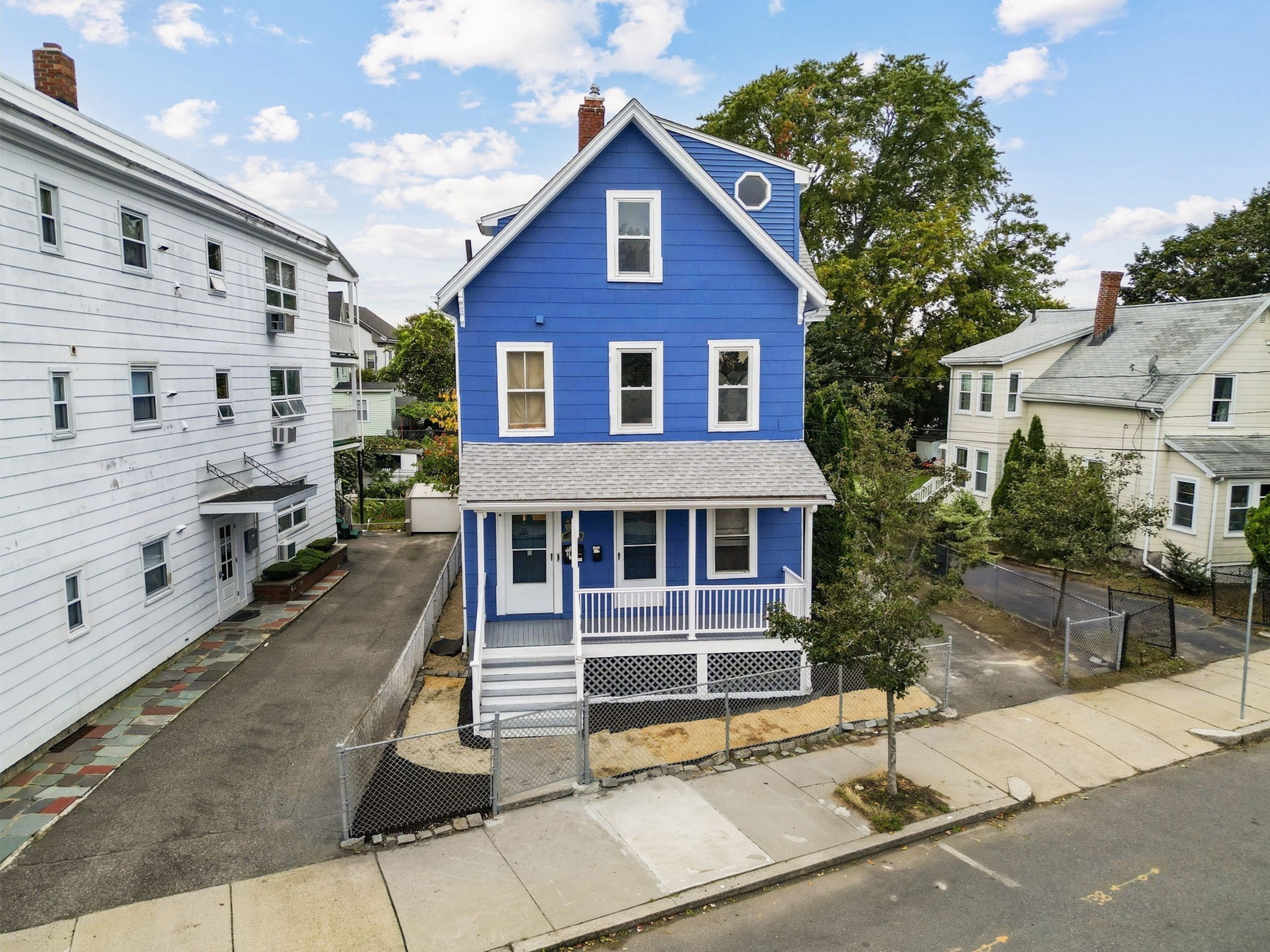 73 West St Property Photo 2