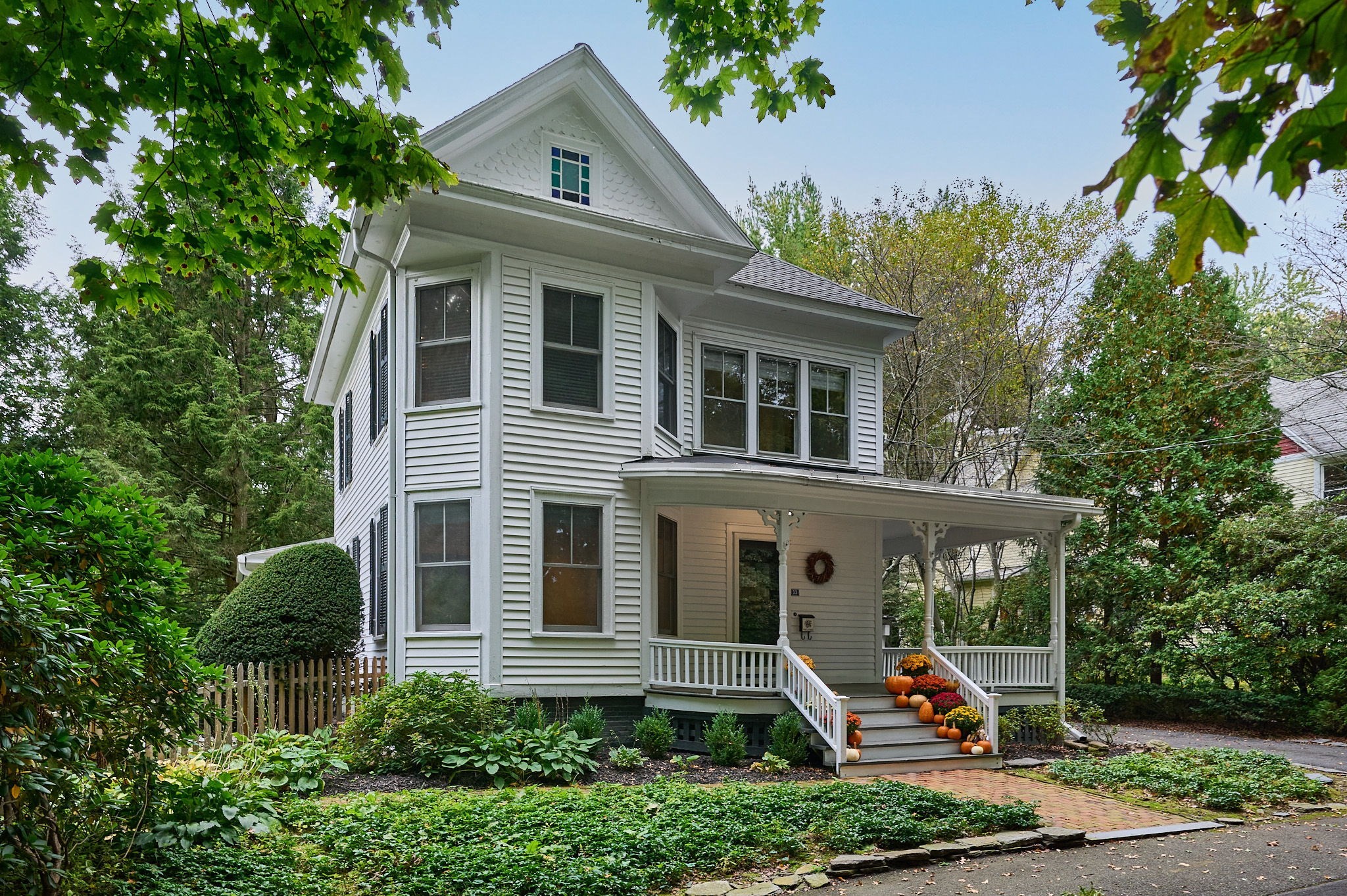 33 Gaylord St Property Photo 1