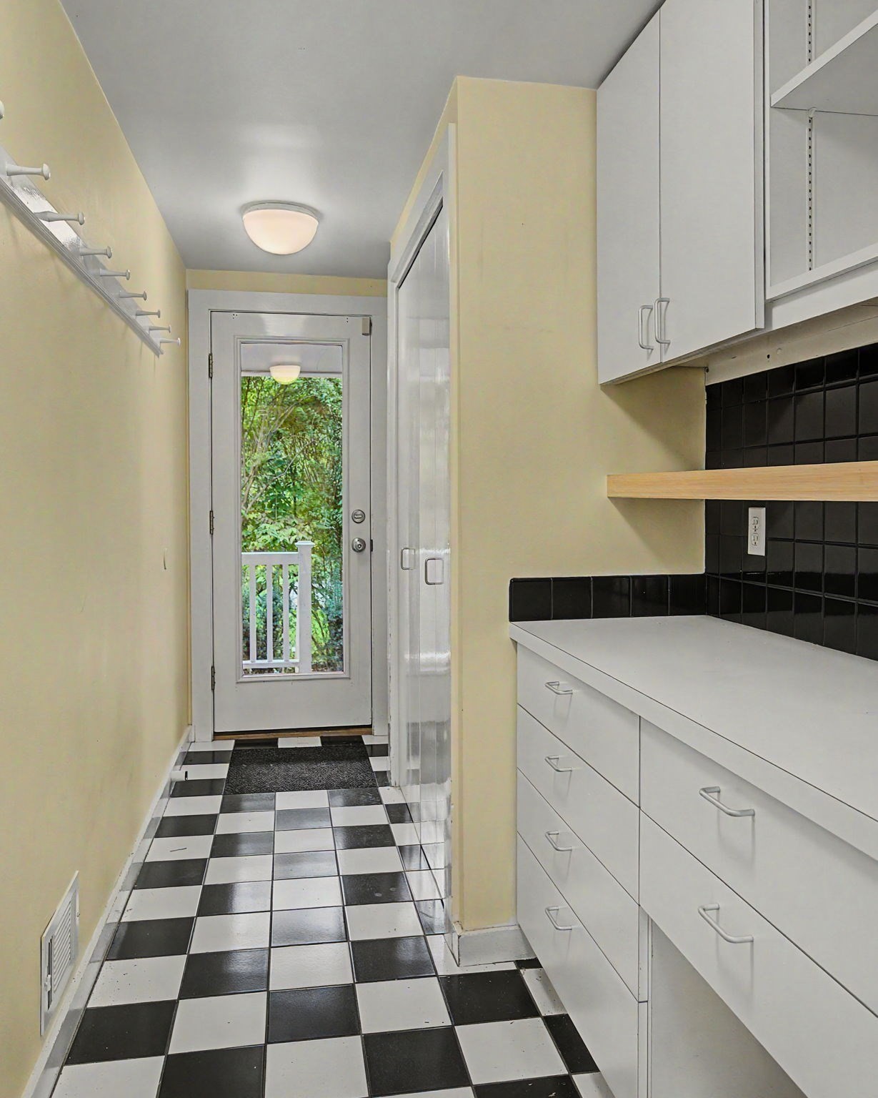 33 Gaylord St Property Photo 19