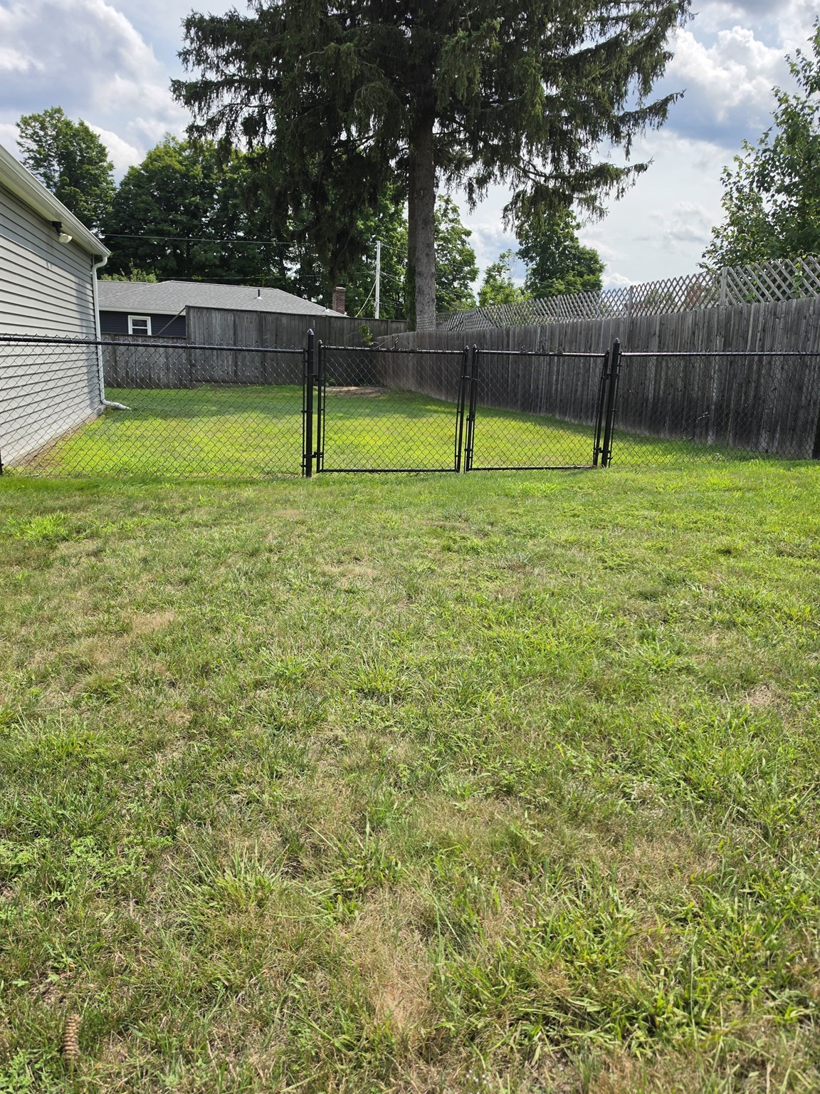 50 Upland Road Property Photo 9