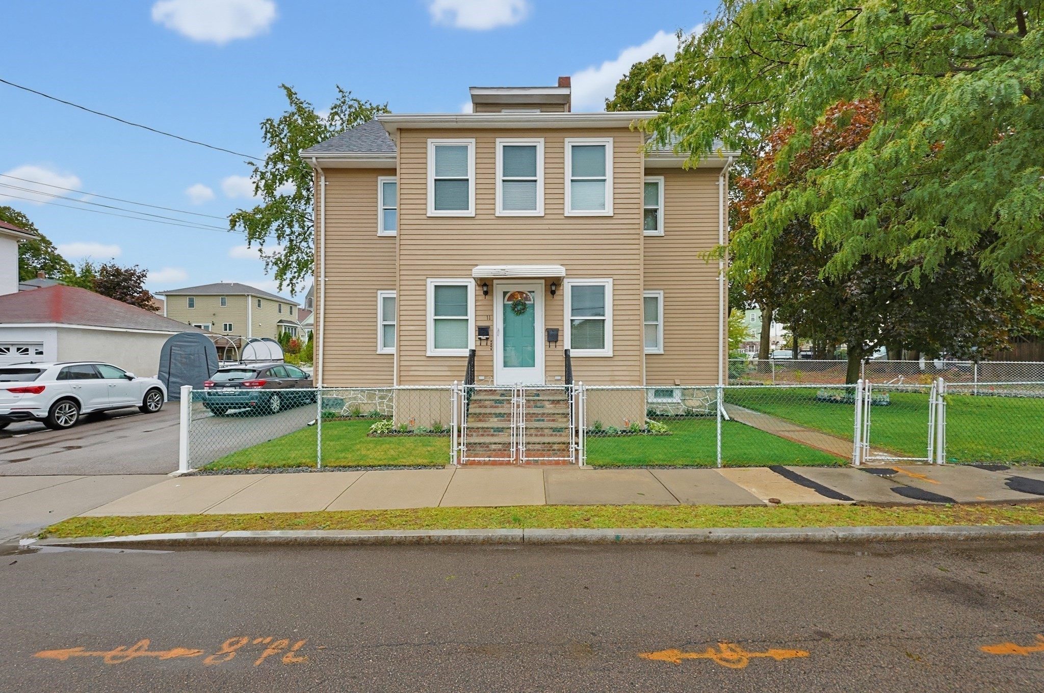 11 Heaton Ave