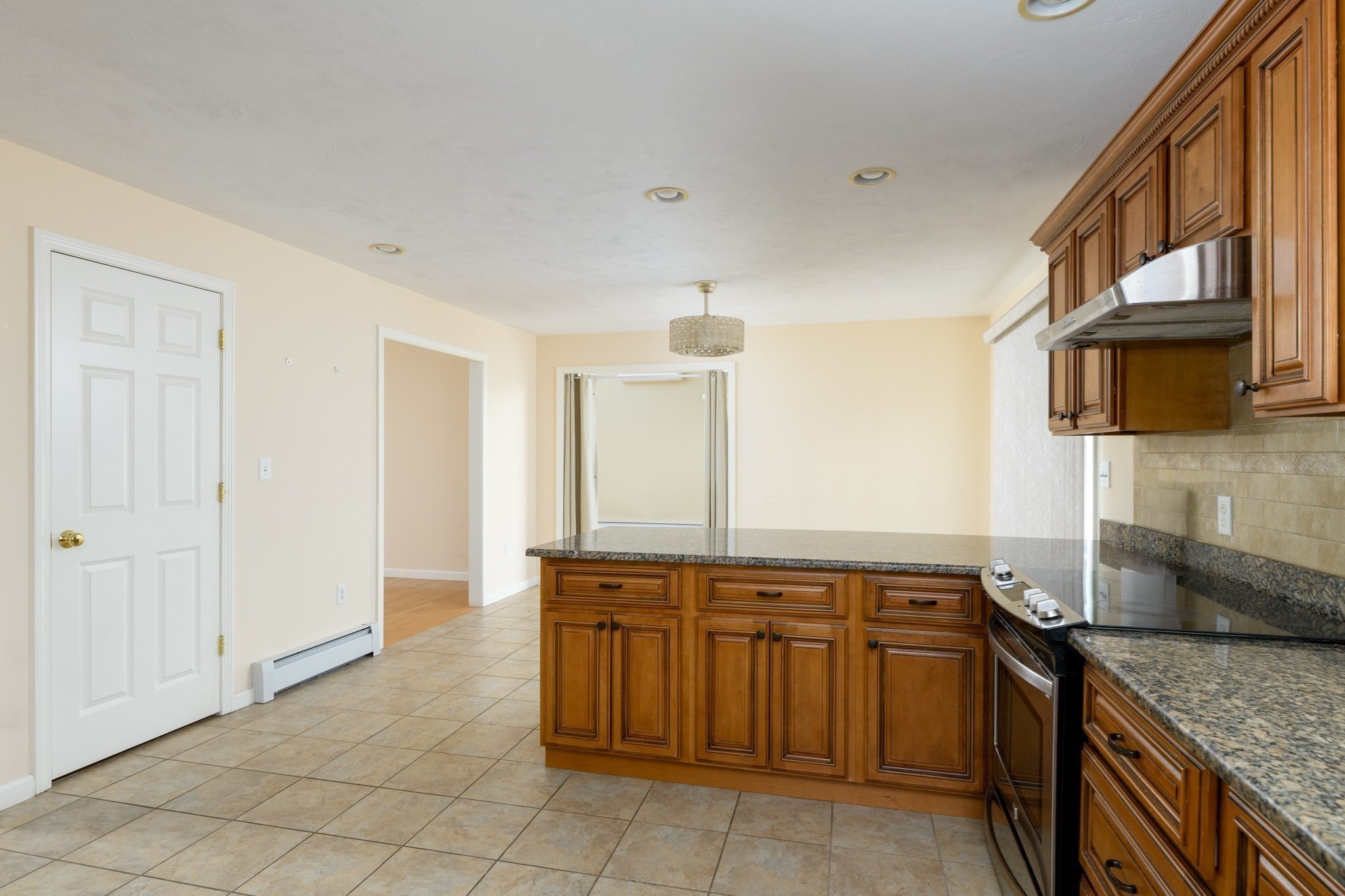 249 Pleasantdale Rd Property Photo 5