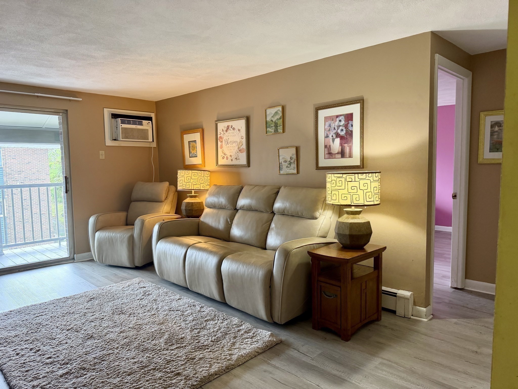10 Woodcrest Ct # 5 Property Photo 1