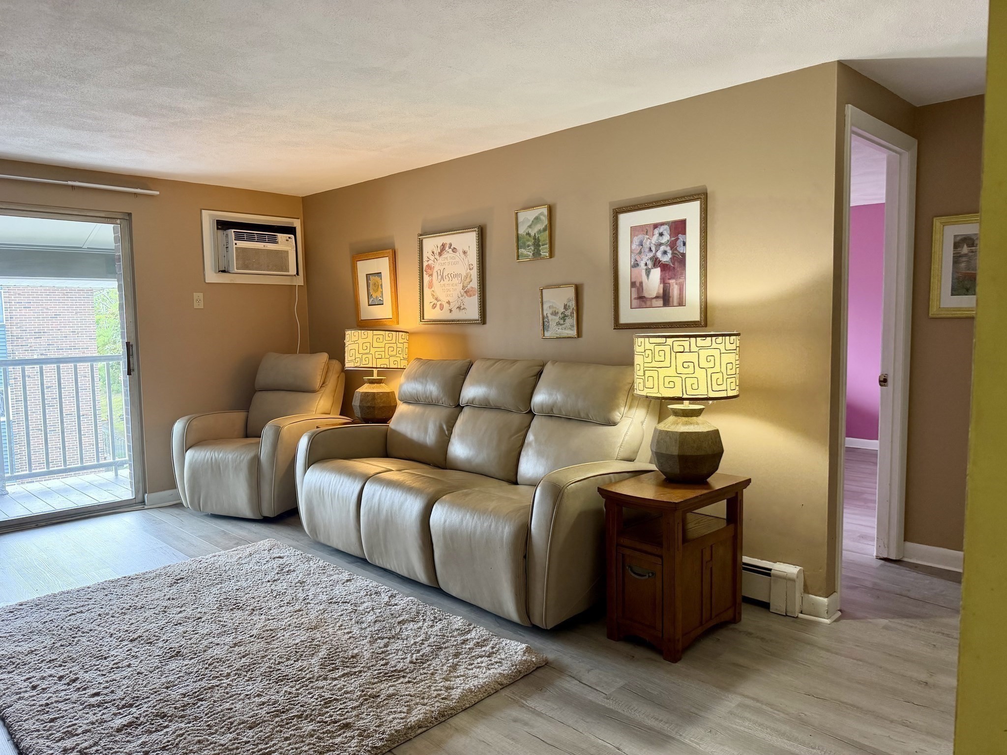 10 Woodcrest Ct # 5 Property Photo 6