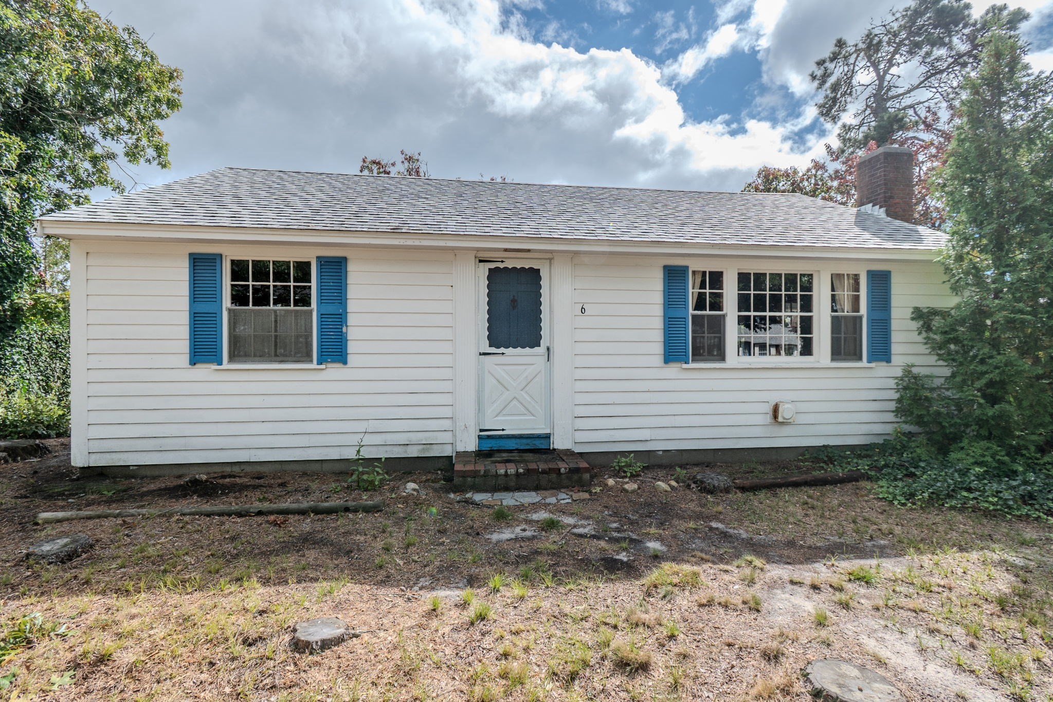 6 Kibby Ln Property Photo 1