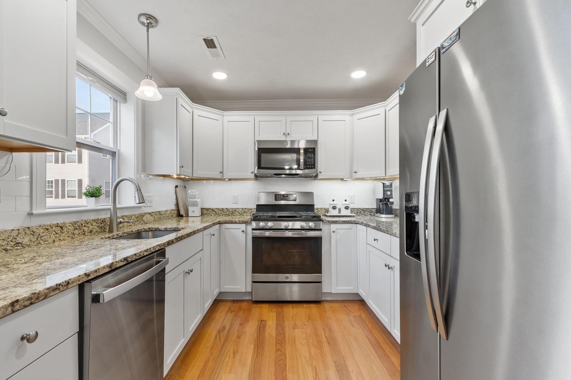 1400 Gorham St # 41 Property Photo 8