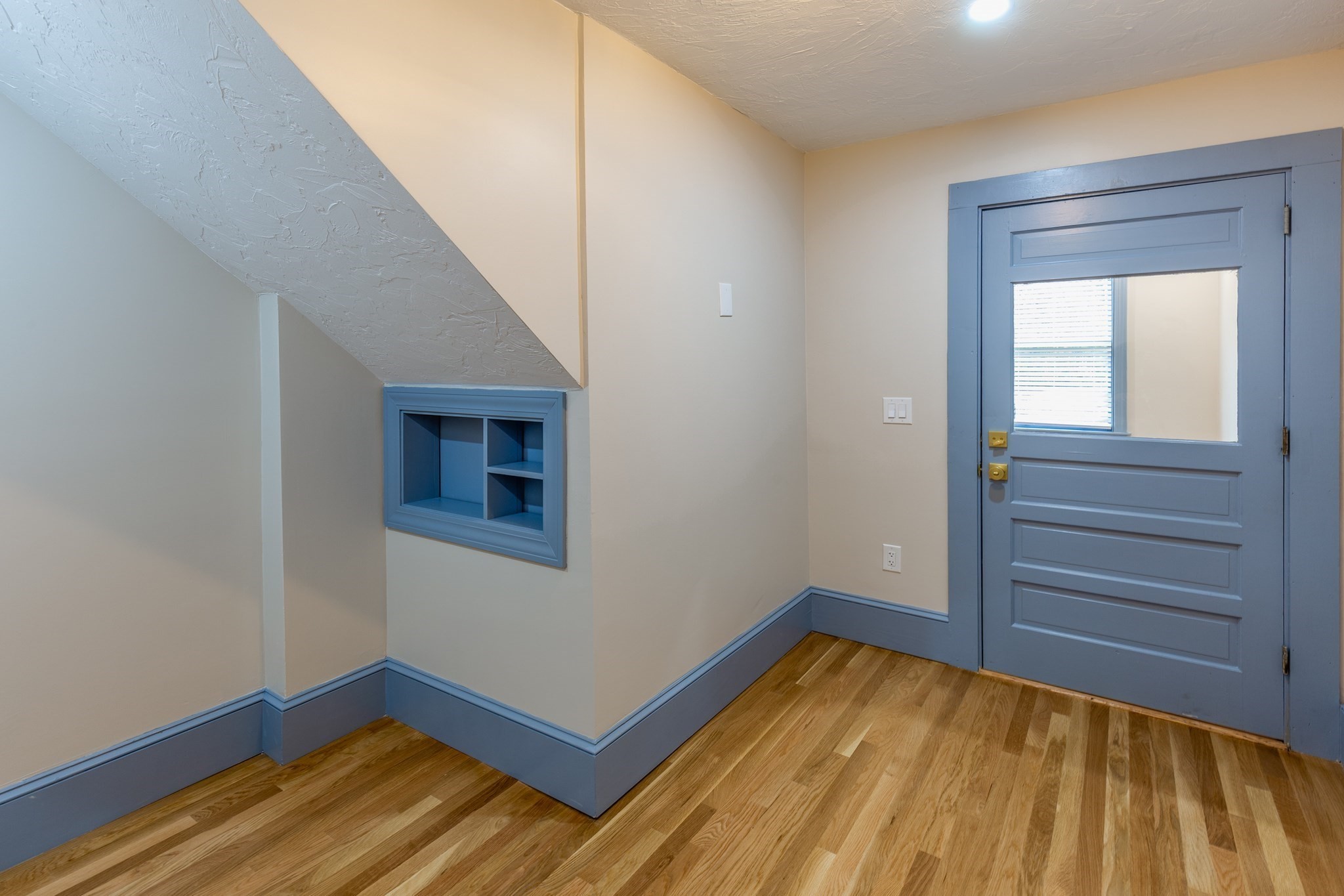 145 Court St # 101 Property Photo 3