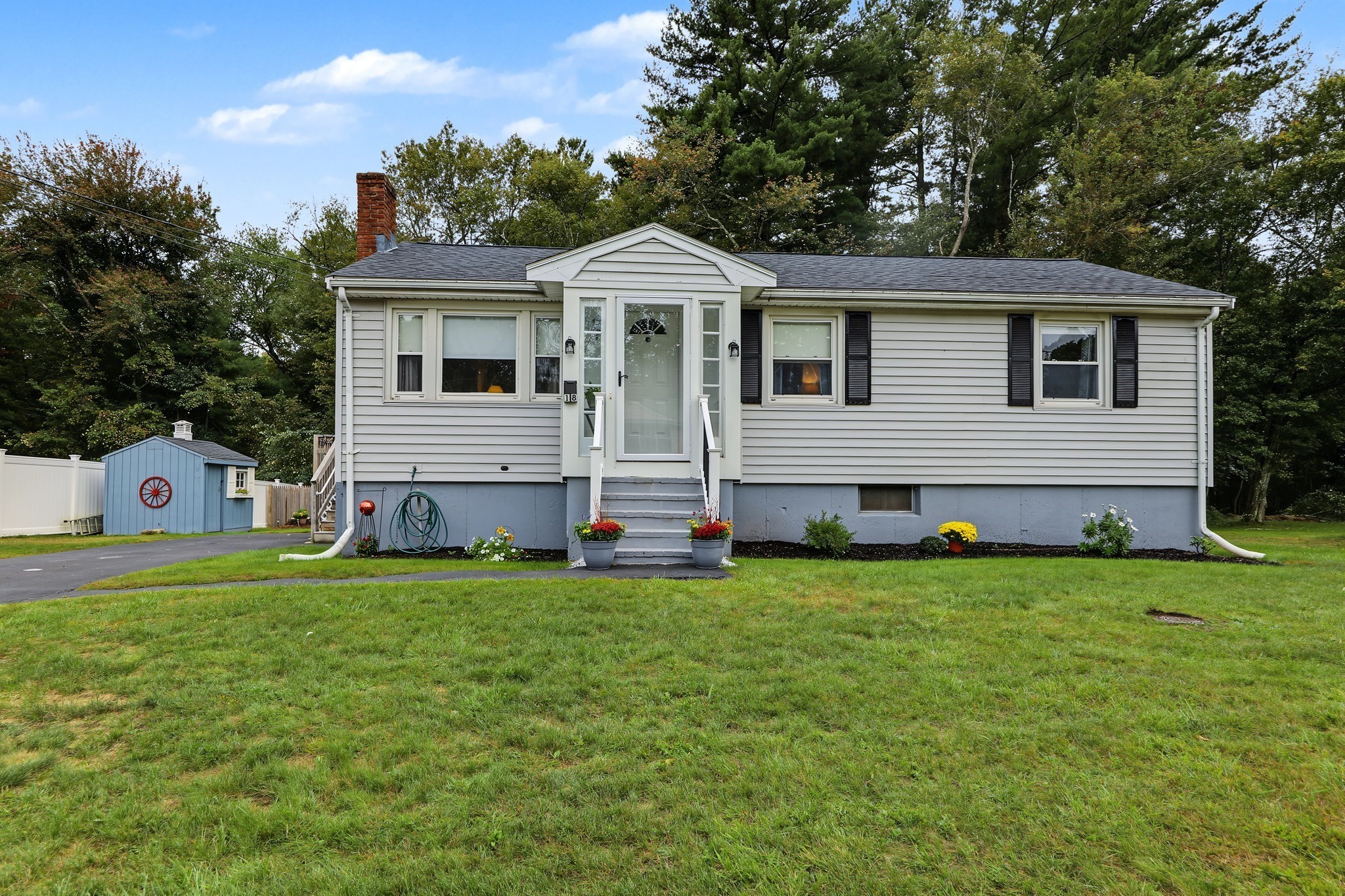 18 Zenas Property Photo 1