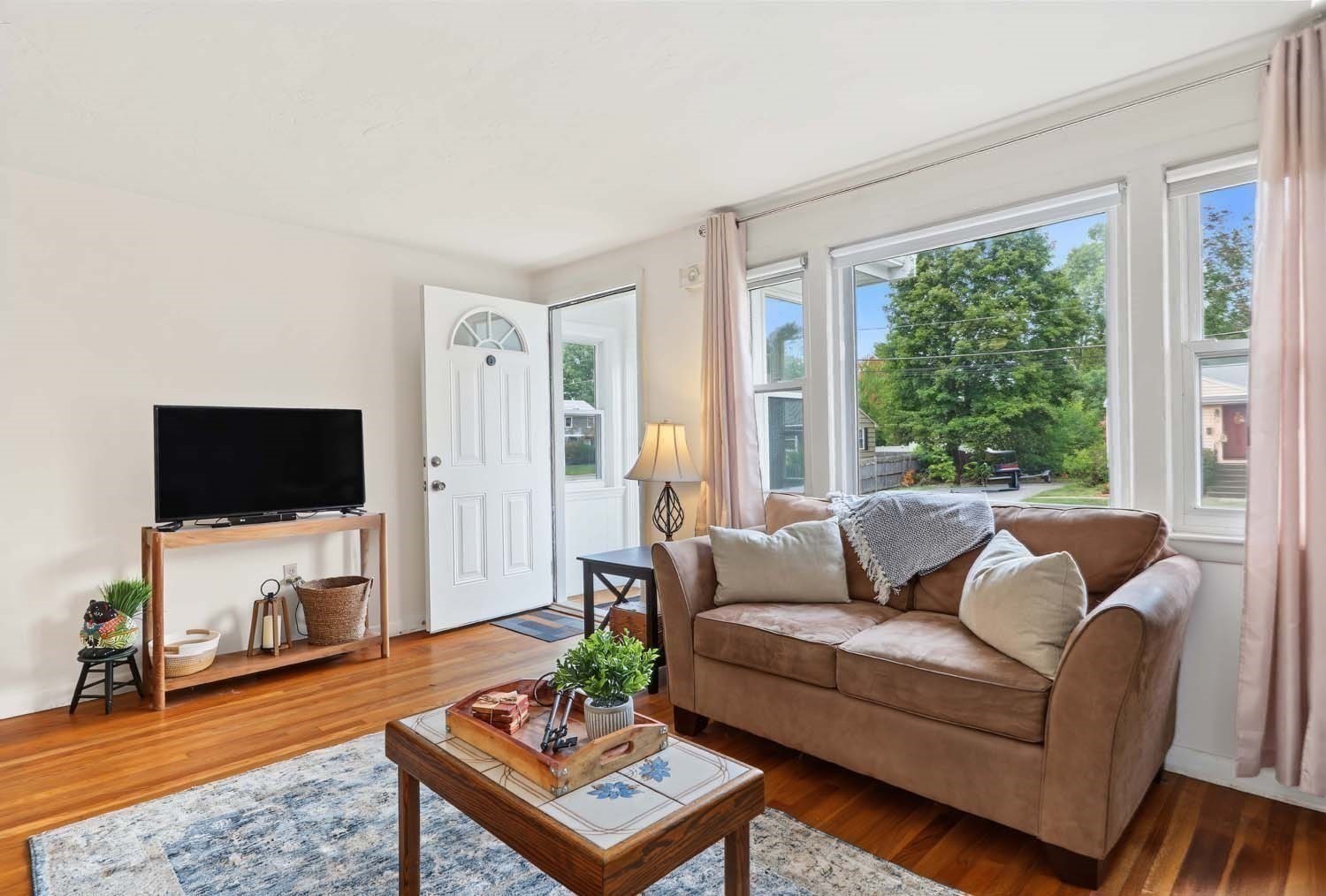 18 Zenas Property Photo 8