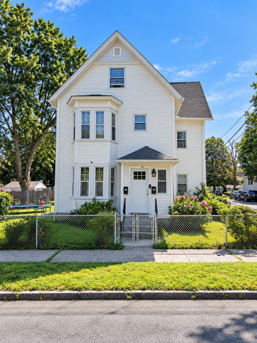 79 Oak Street Property Photo 1