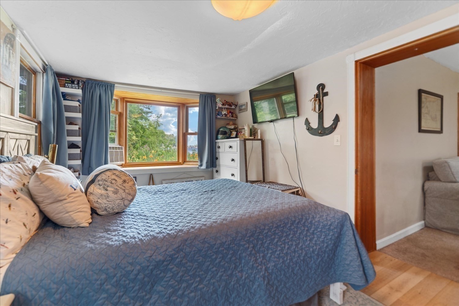 15 Charles St Property Photo 14