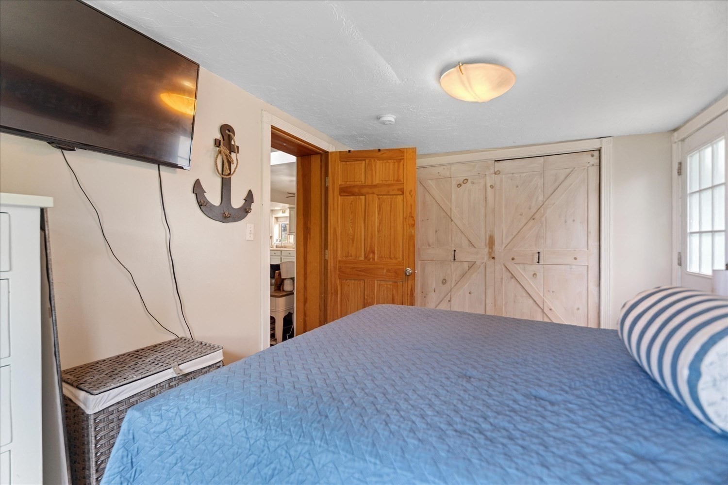 15 Charles St Property Photo 15