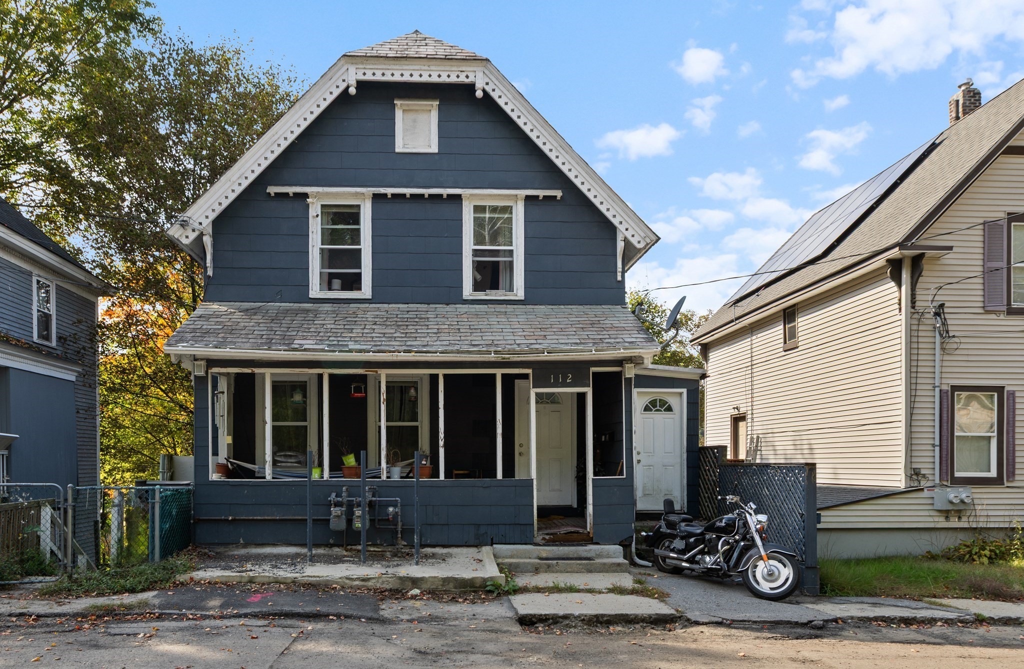 112 Marshall St Property Photo 2