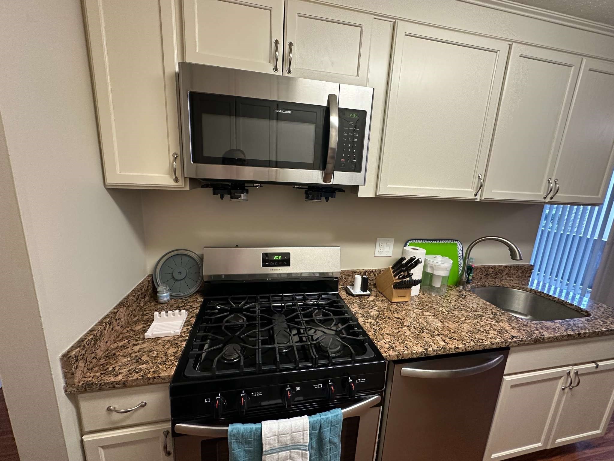 20 Shrewsbury Green Dr # G Property Photo 10