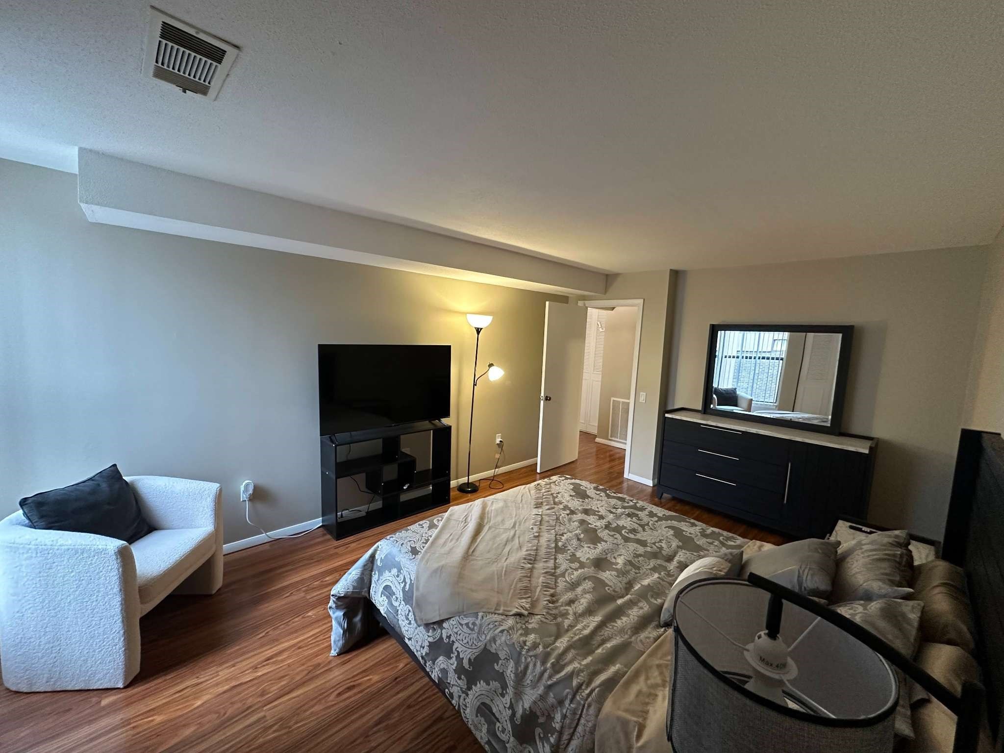 20 Shrewsbury Green Dr # G Property Photo 14
