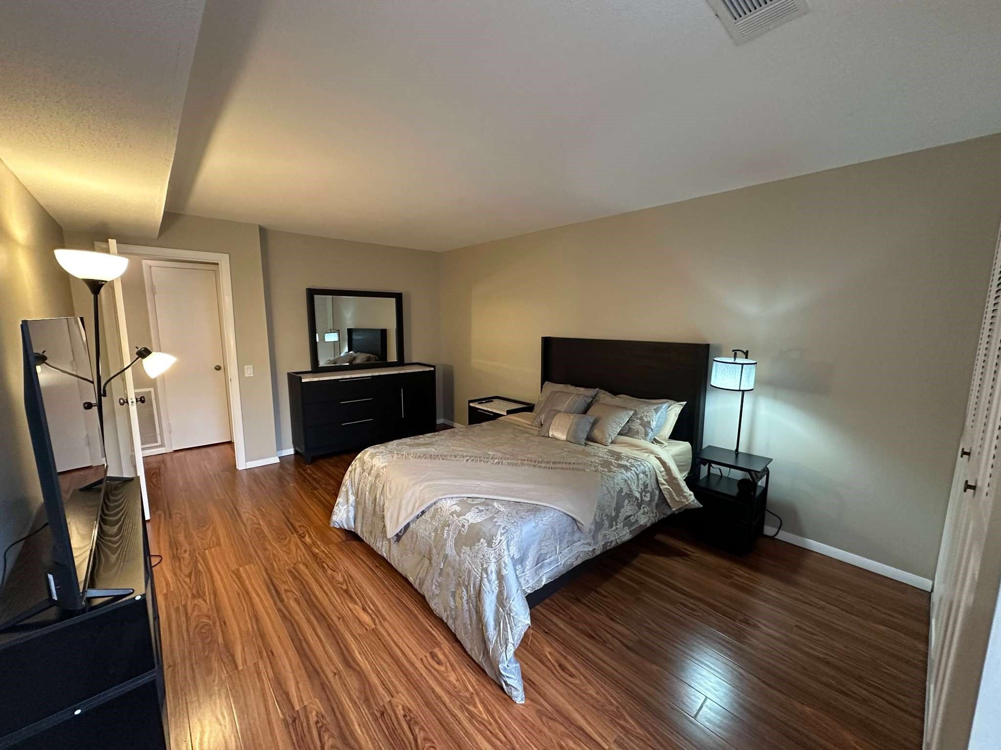 20 Shrewsbury Green Dr # G Property Photo 16