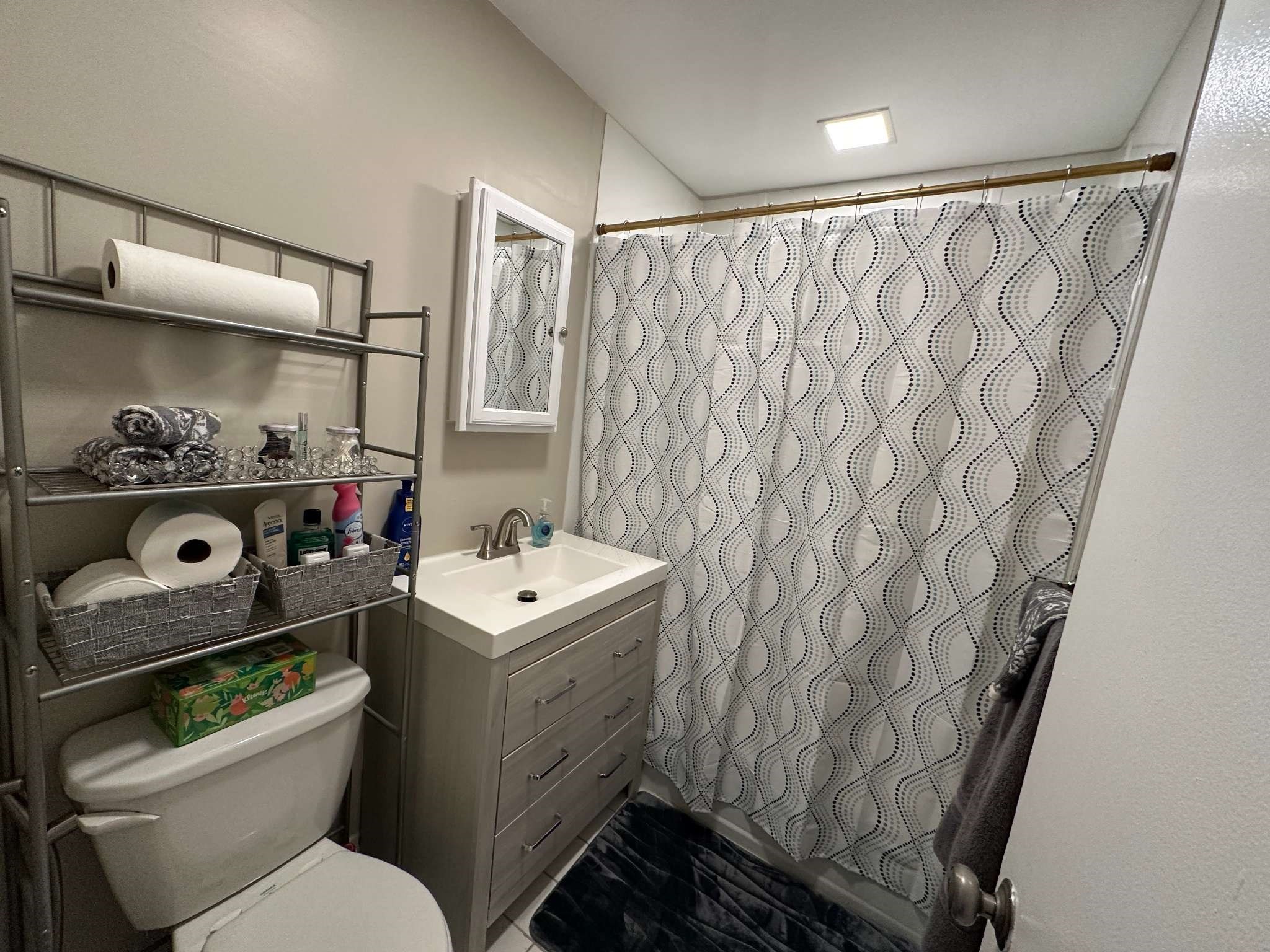 20 Shrewsbury Green Dr # G Property Photo 17