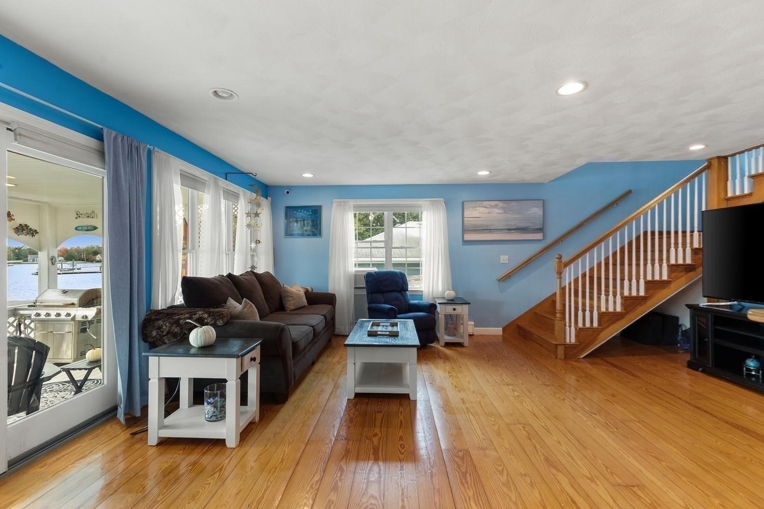 9 Tibbetts Ave Property Photo 20