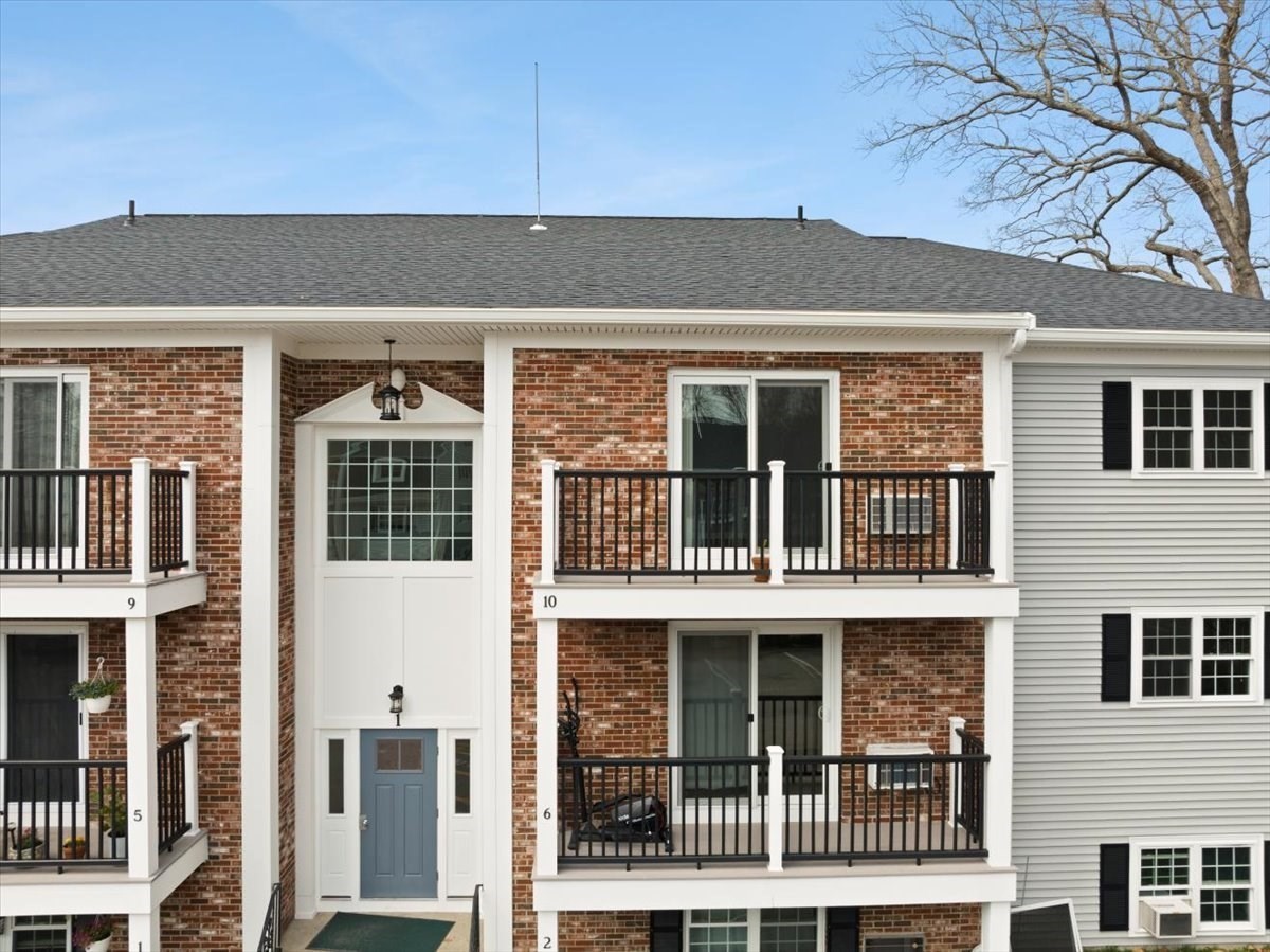 1 Chapel Hill Dr # 10 Property Photo 3