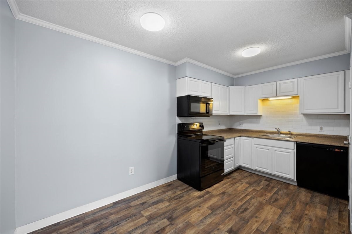 1 Chapel Hill Dr # 10 Property Photo 6