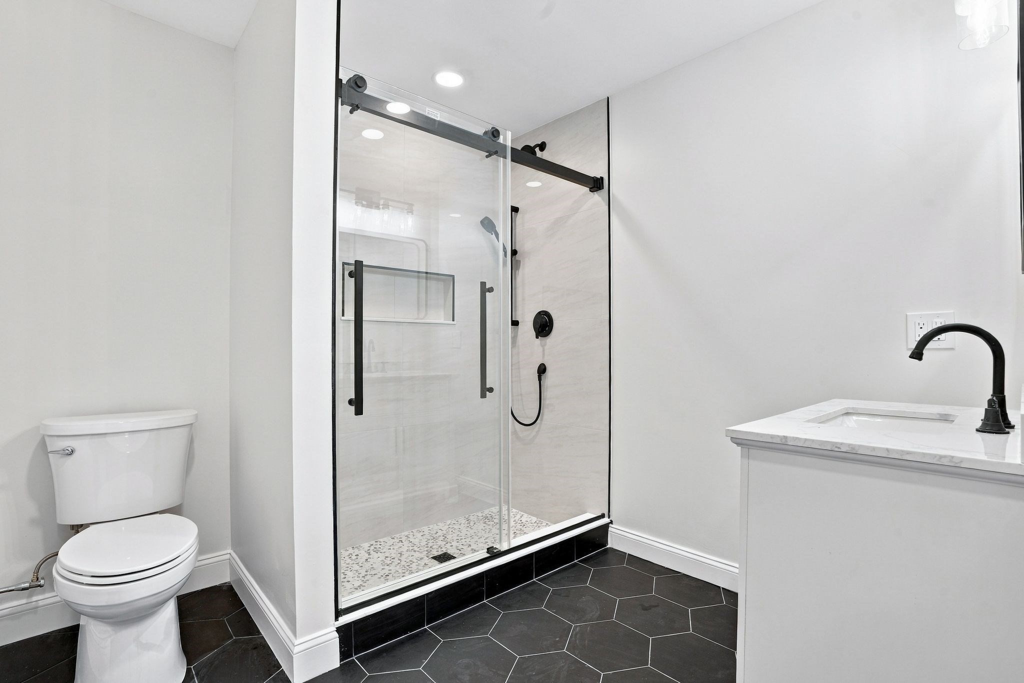 2120 Water St # 2 Property Photo 11
