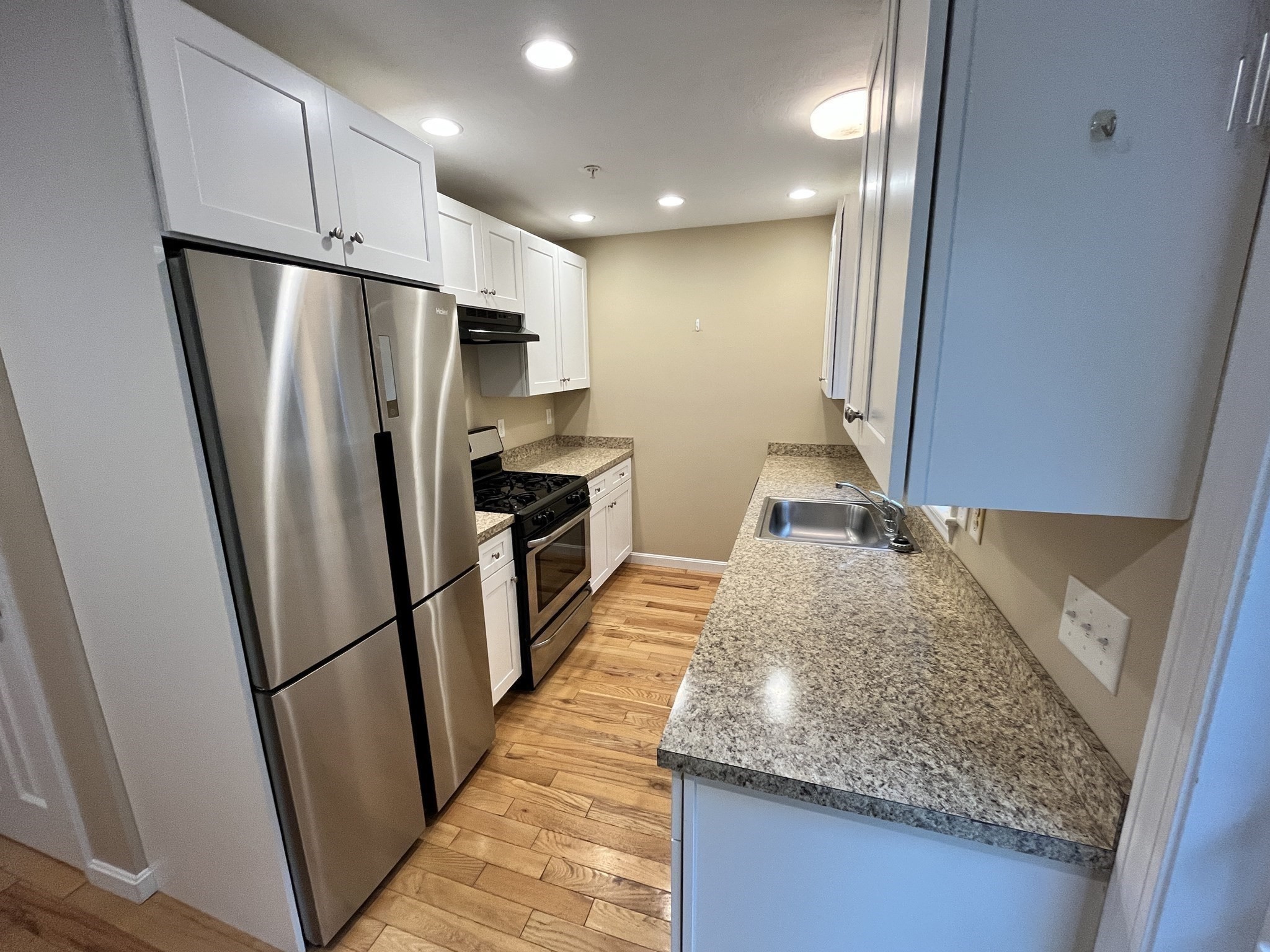 17 Arcade Street # B Property Photo 5