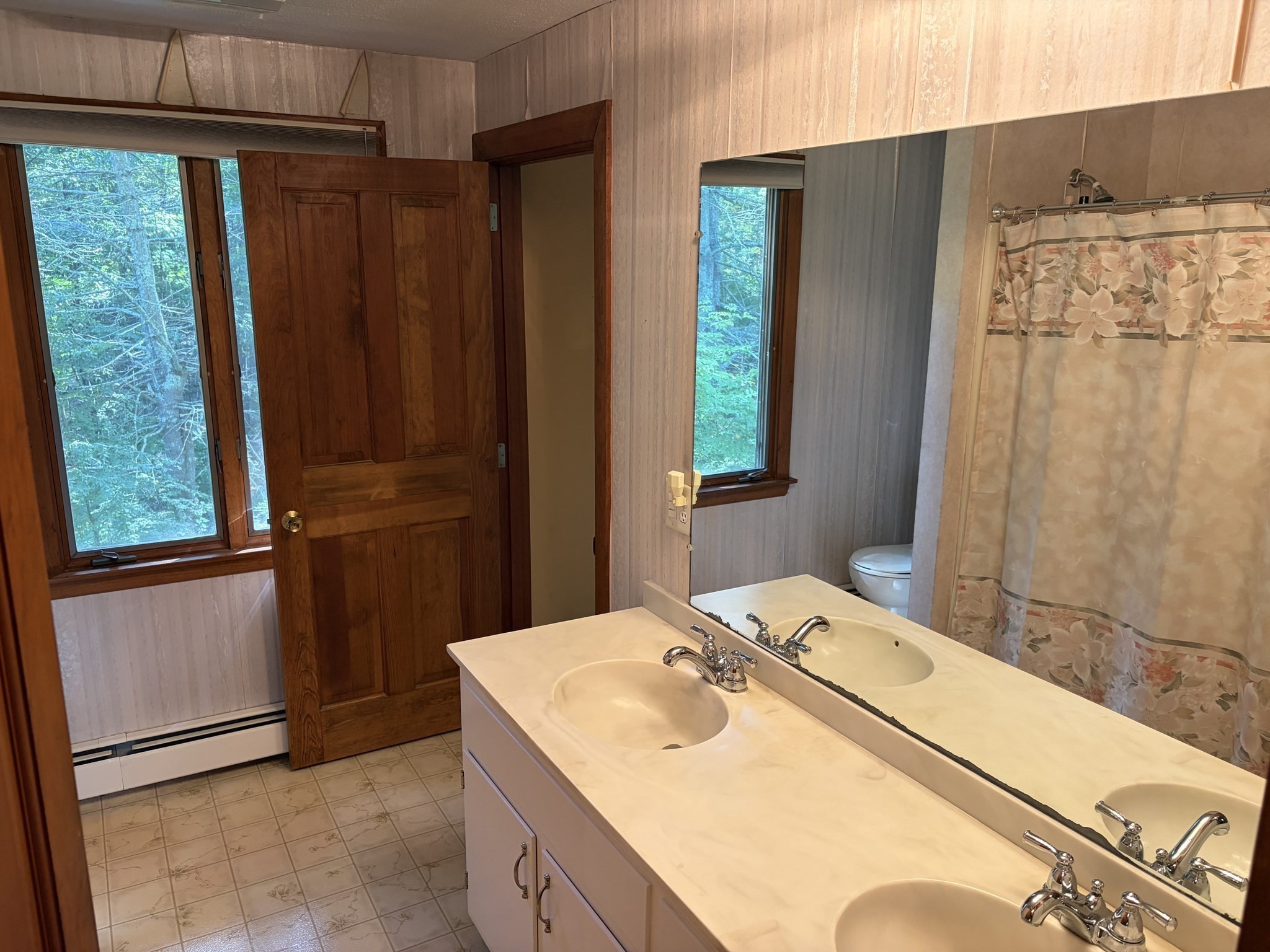 23 Forest St Property Photo 30