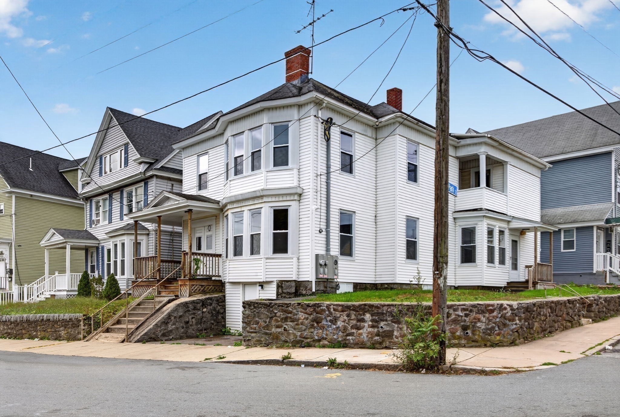 16 Berkeley St Property Photo 2